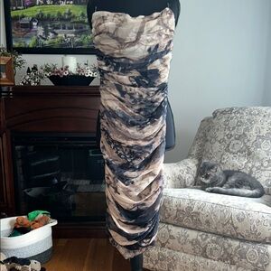 Diane Von Furstenberg Strapless Marble Print Dress